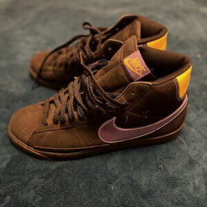 Black/Purple and Gold Nike Hightop sneakers